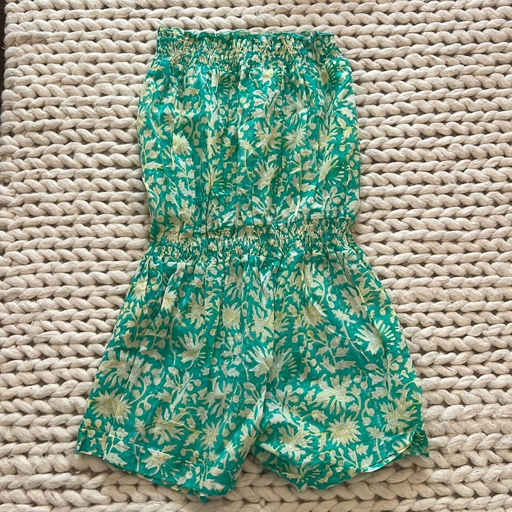 STRAPLESS BLUE/GREEN YELLOW FLOWERED SUMMER ROMPER - size small